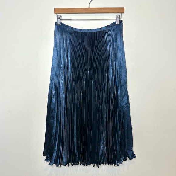 Vince Pleated Satin Midi Skirt Size 6 Evening Cocktail Classic Navy Blue - Picture 4 of 15
